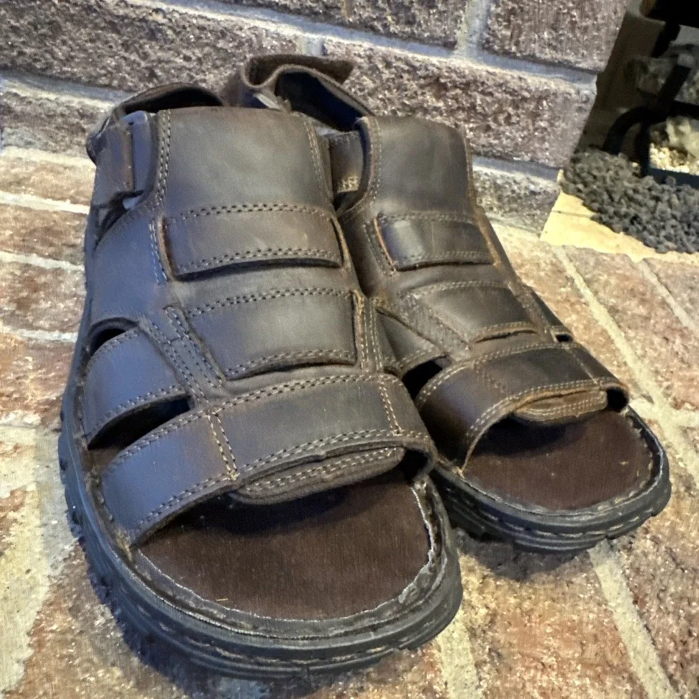 Skechers fisherman sandals